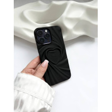 3D чохол  мякий чорний на iPhone 13 pro у формі серця однотонний